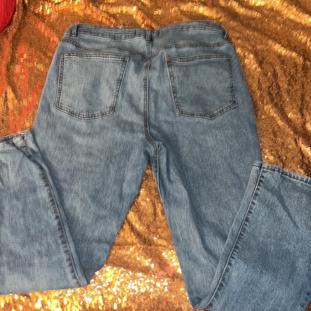Jeans - Picture 3 of 3
